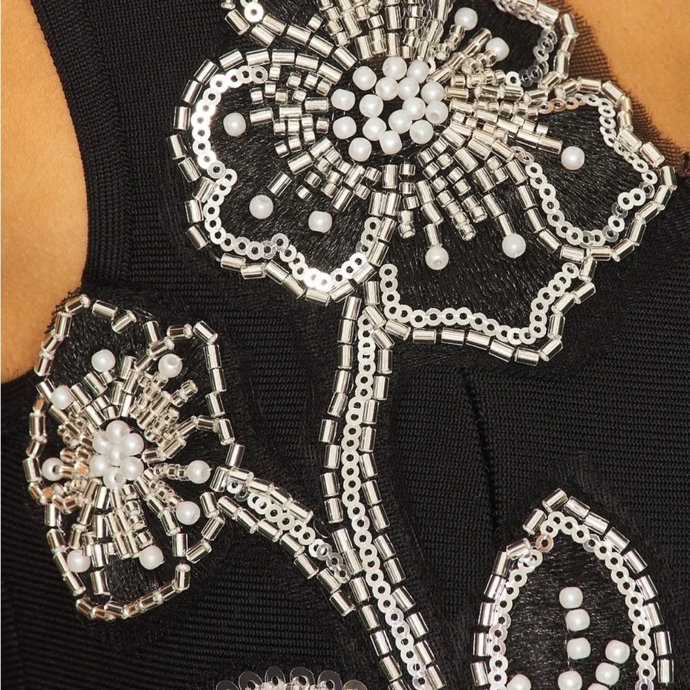 NWT - Elliatt Dress with Floral Embroidery - Super Stunning! - Picture 4 of 10